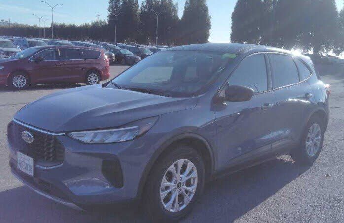 2025 FORD Escape