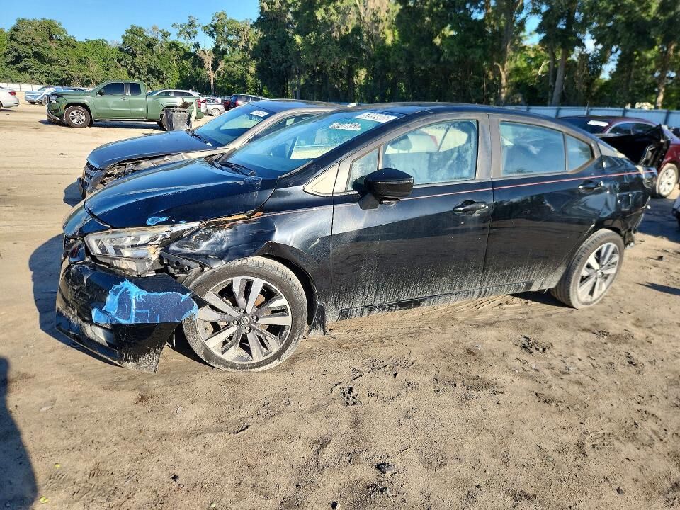 2021 NISSAN Versa