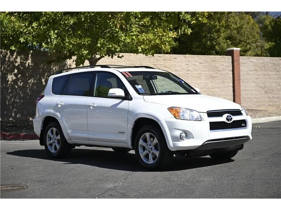 2011 TOYOTA RAV4