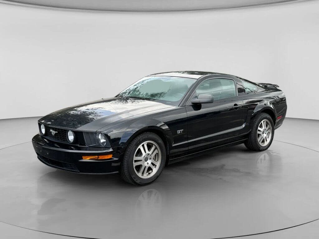 2005 FORD Mustang