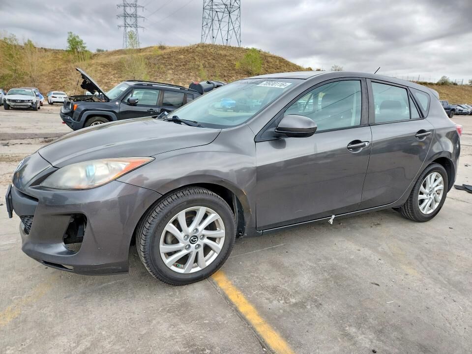 2013 MAZDA Mazda3