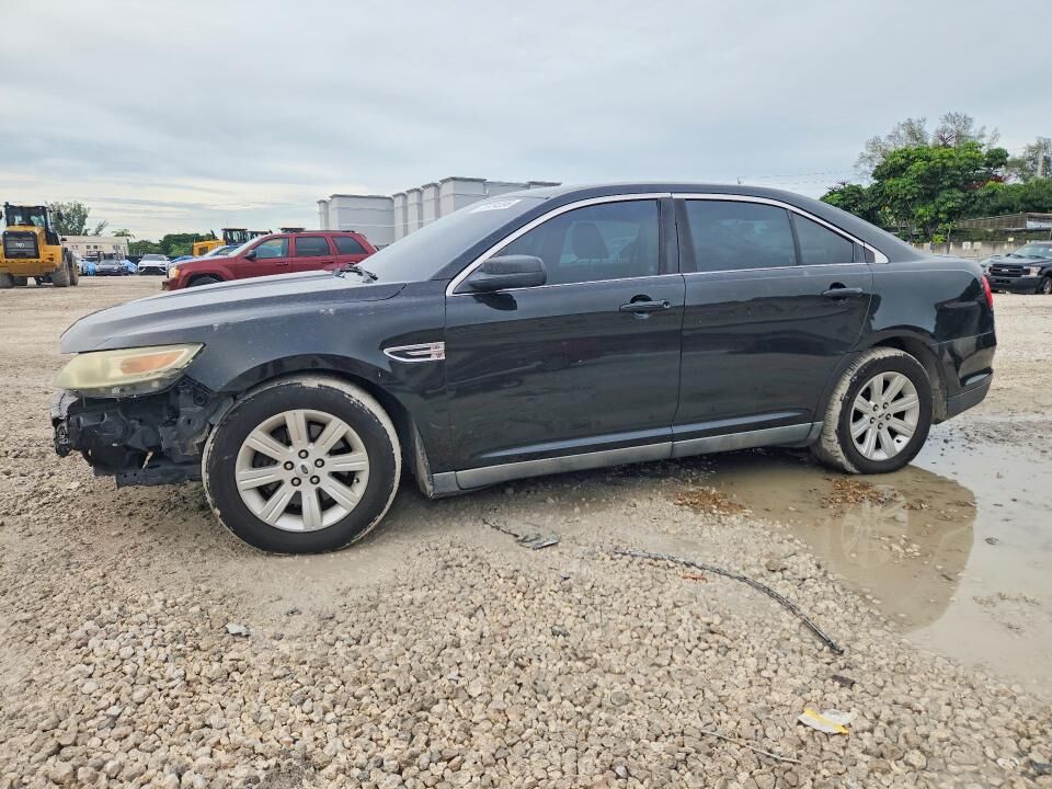 2011 FORD Taurus