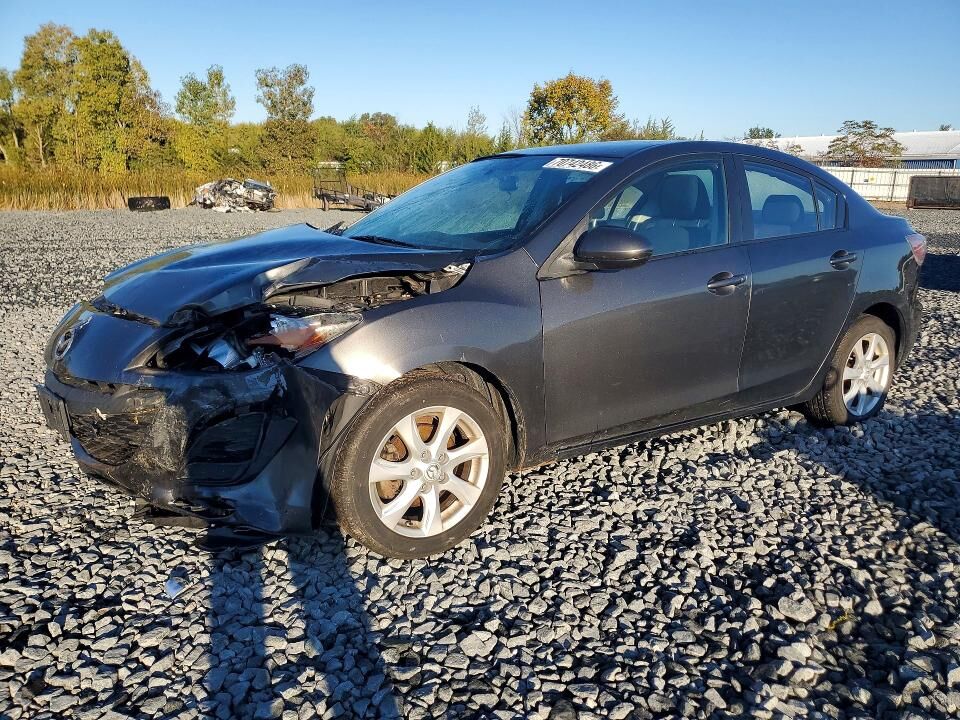 2011 MAZDA Mazda3