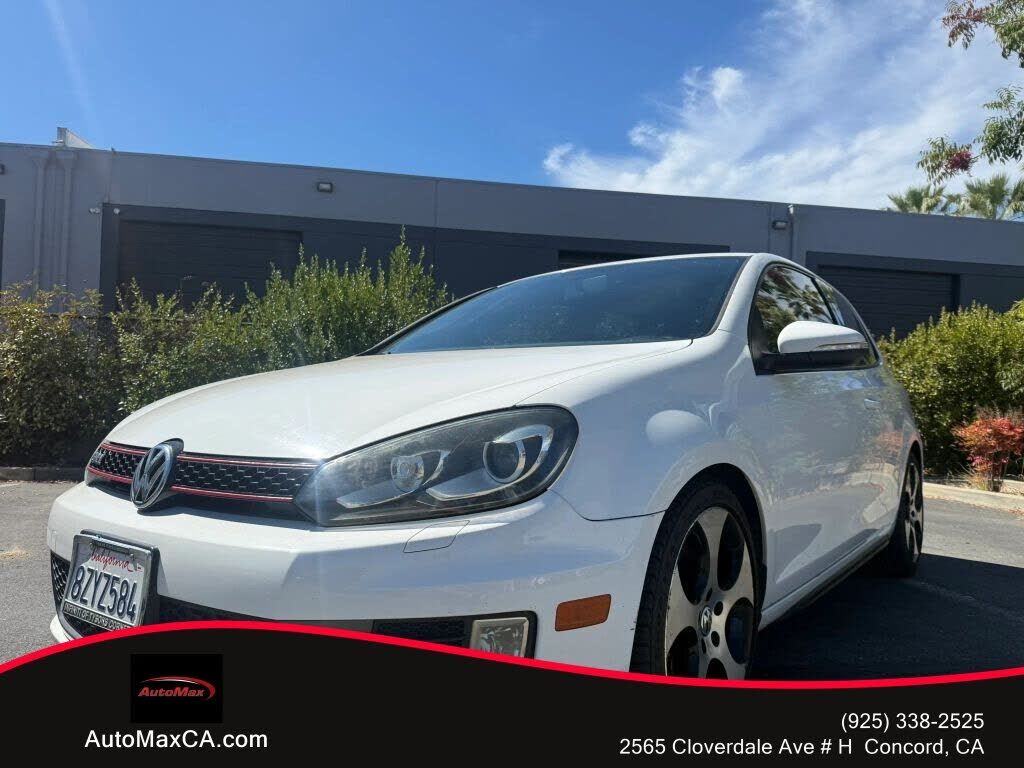 2011 VOLKSWAGEN GTI