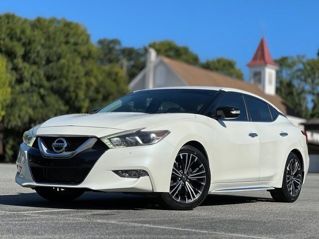 2017 NISSAN Maxima