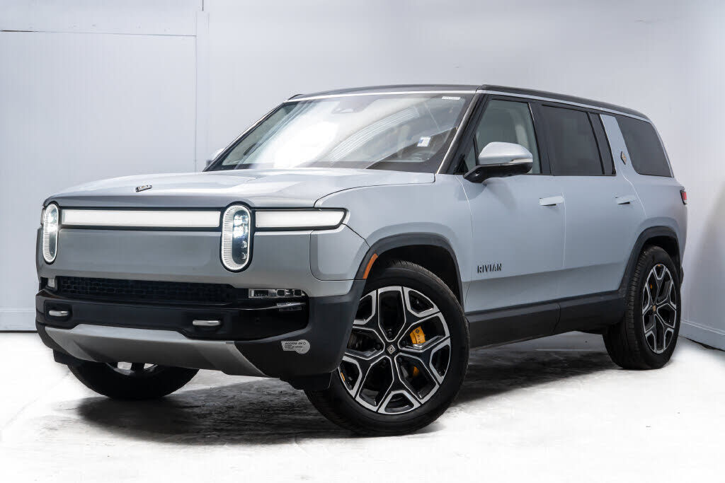 2023 RIVIAN R1S