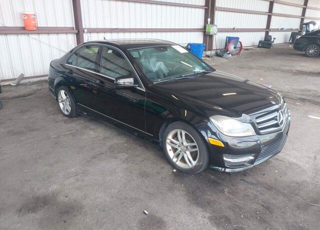 2014 MERCEDES-BENZ C-Class
