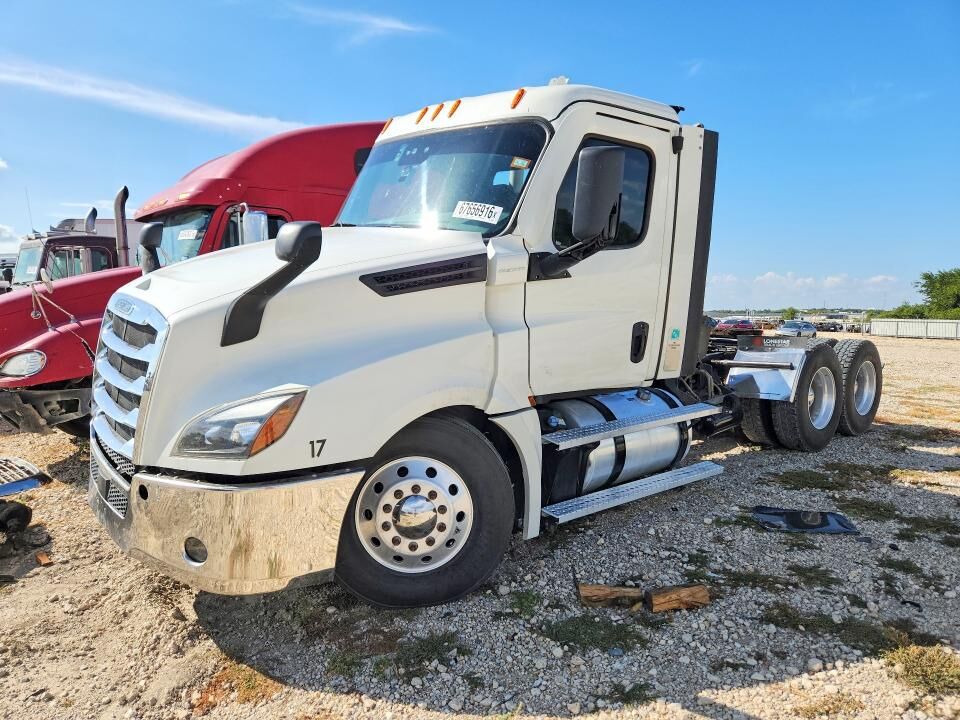 2022 FREIGHTLINER Cascadia