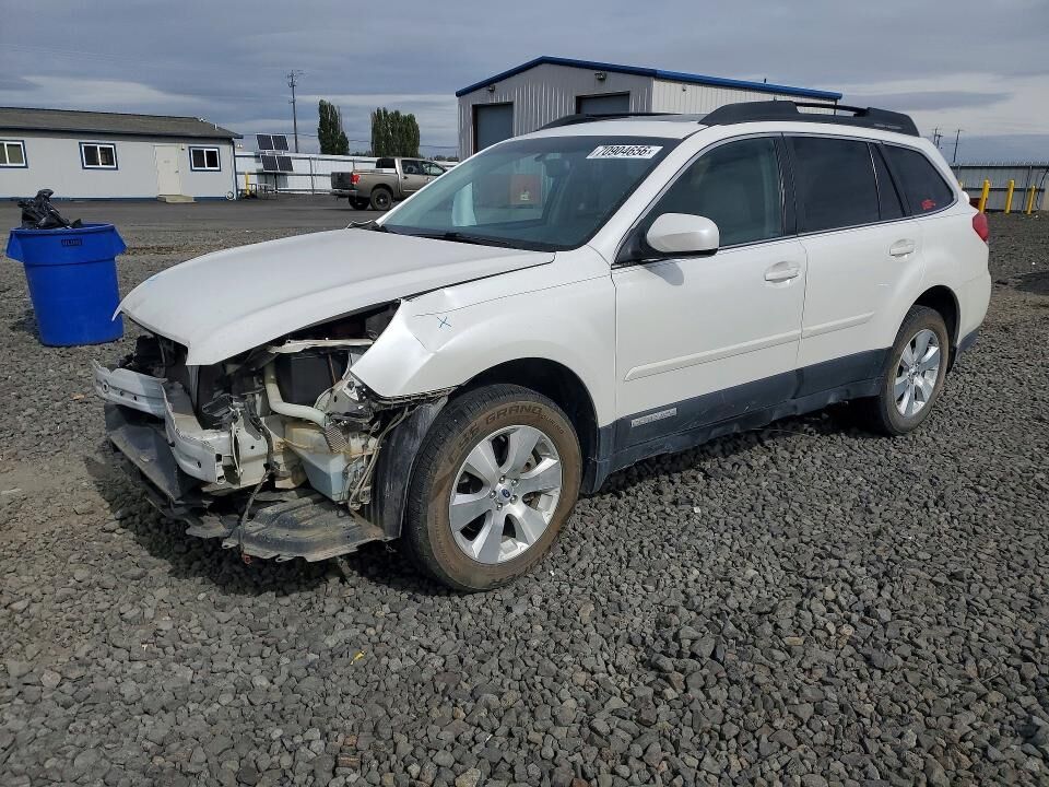 2012 SUBARU Outback