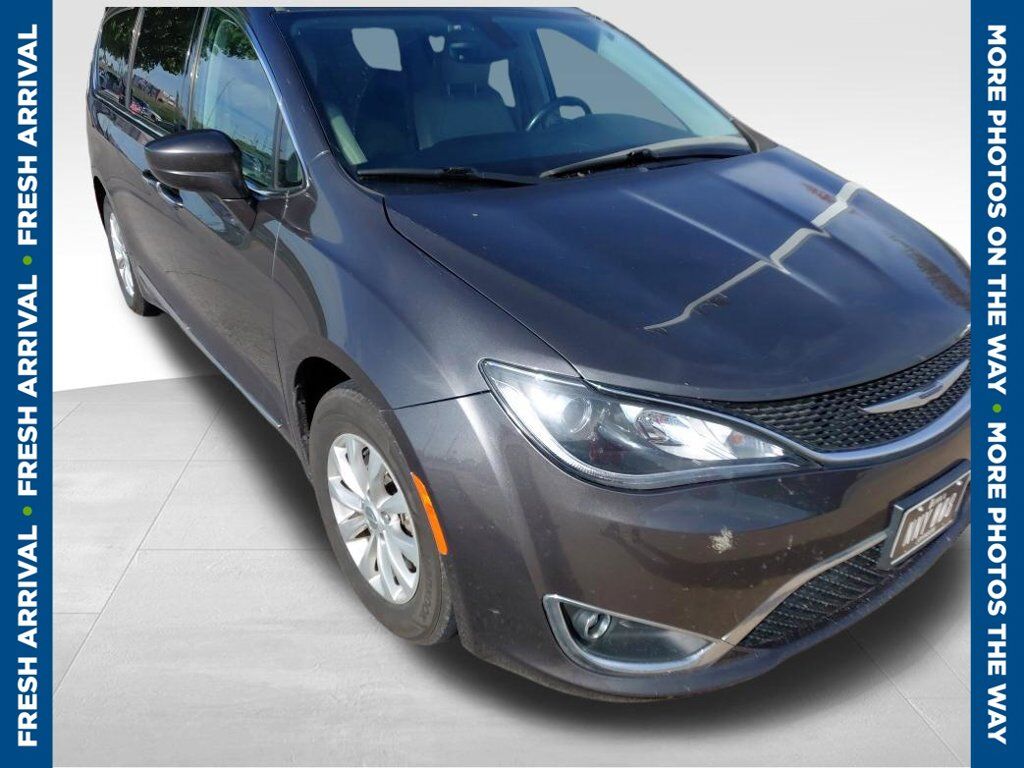 2018 CHRYSLER Pacifica