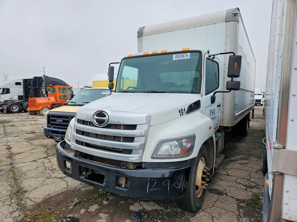 2016 HINO Conventional Type Truck