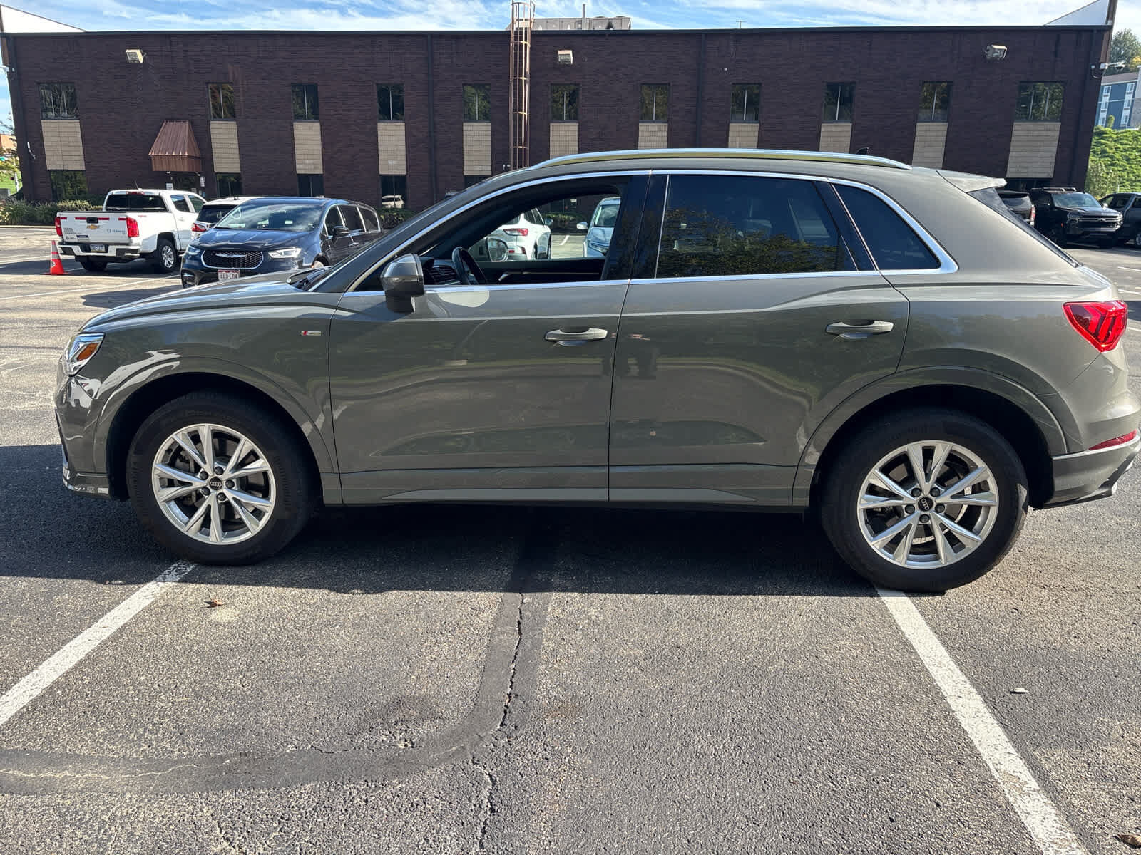 2024 AUDI Q3