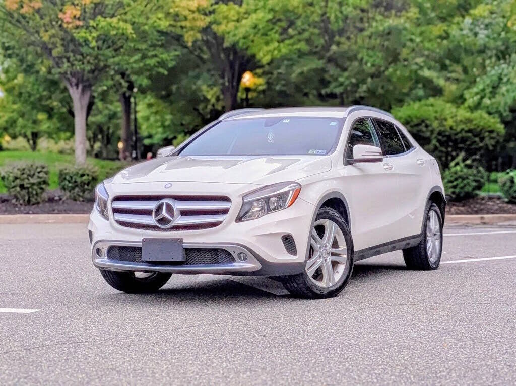 2017 MERCEDES-BENZ GLA-Class
