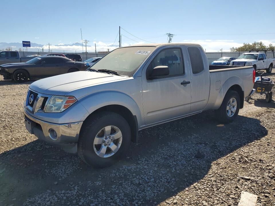 2011 NISSAN Frontier