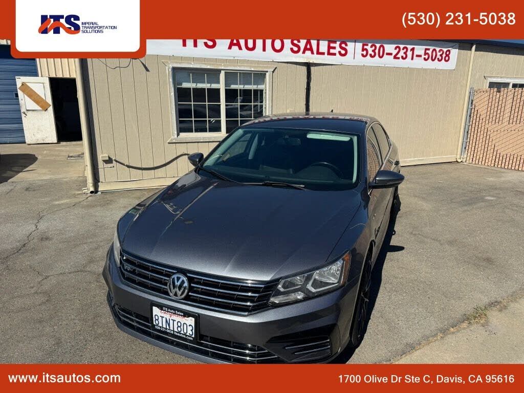 2017 VOLKSWAGEN Passat