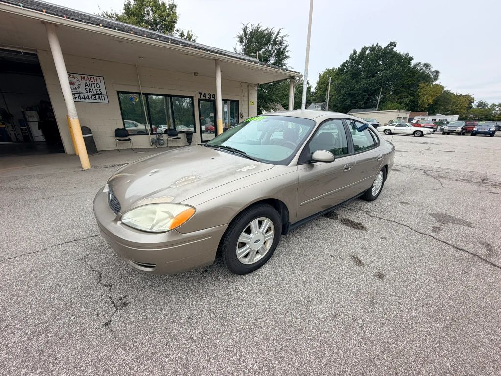 2005 FORD Taurus
