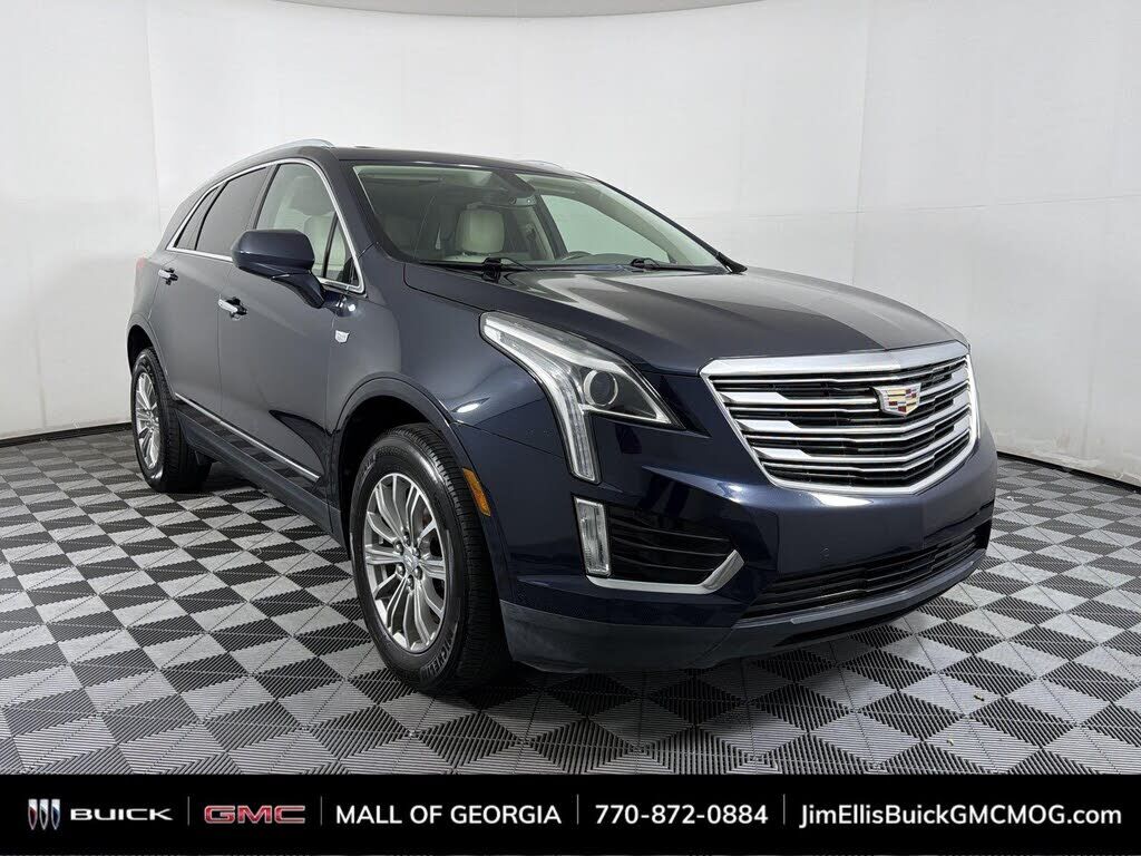 2017 CADILLAC XT5