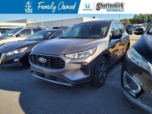 2025 FORD Escape