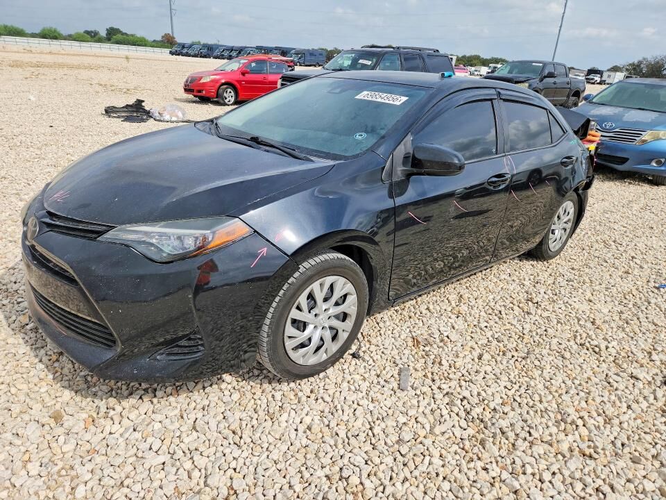 2018 TOYOTA Corolla
