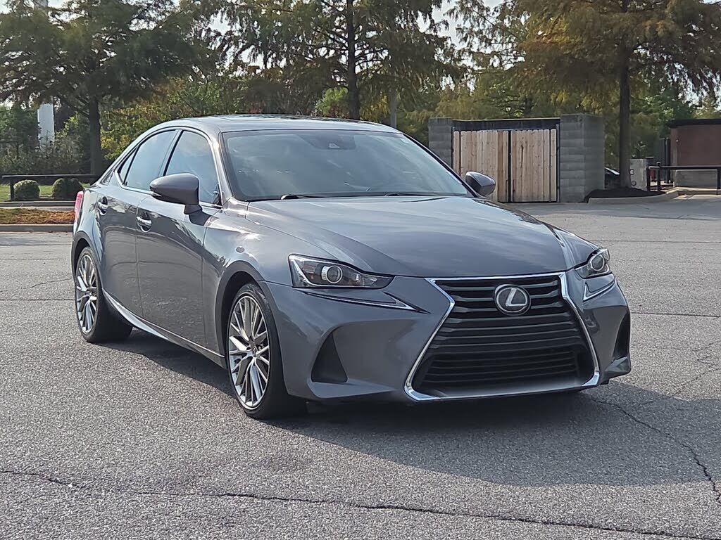 2017 LEXUS IS