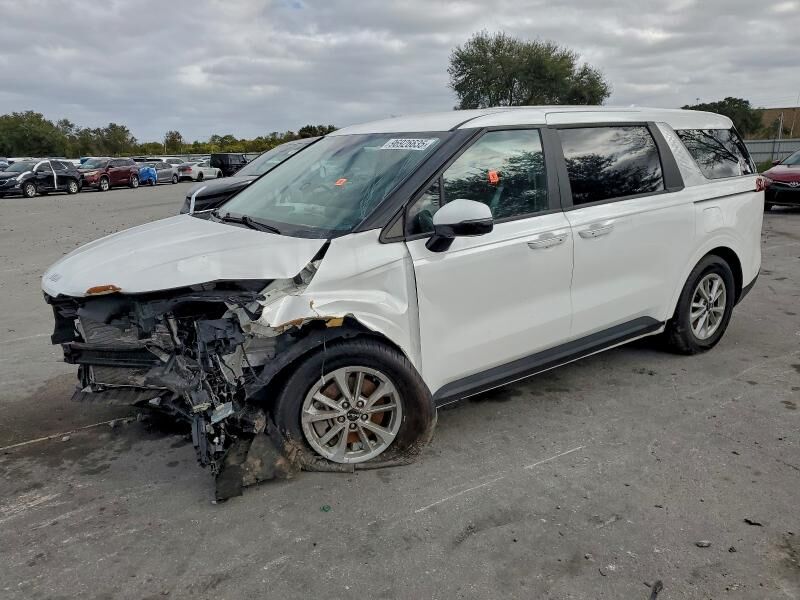 2023 KIA Carnival