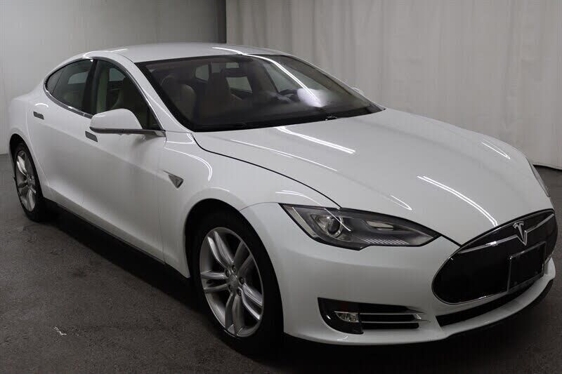 2013 TESLA Model S