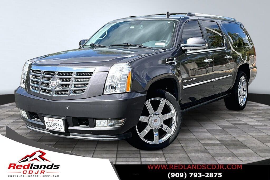2011 CADILLAC Escalade