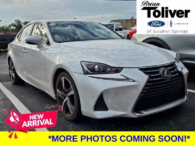 2018 LEXUS IS