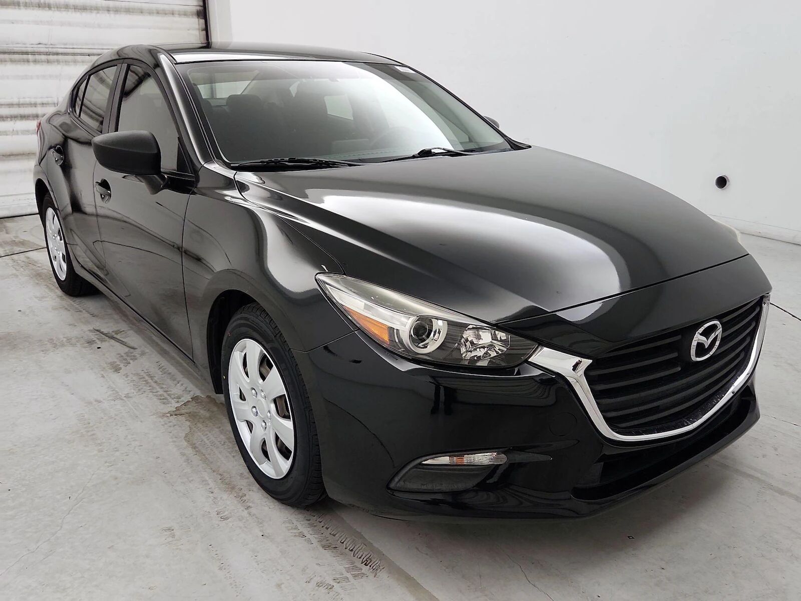 2017 MAZDA Mazda3