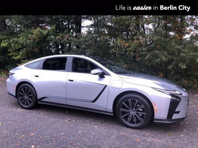 2026 LEXUS ES