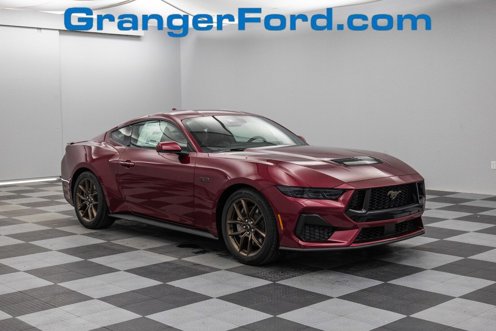 2025 FORD Mustang