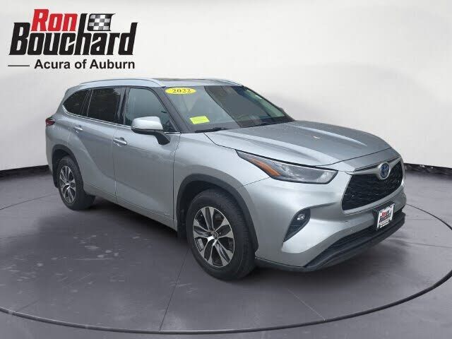 2022 TOYOTA Highlander