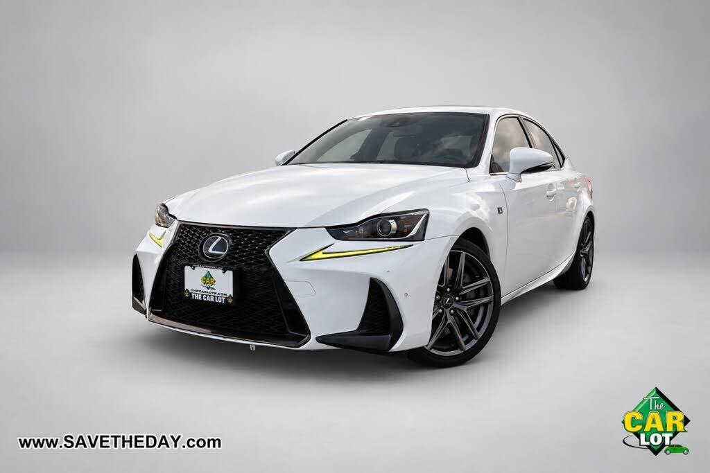 2018 LEXUS IS
