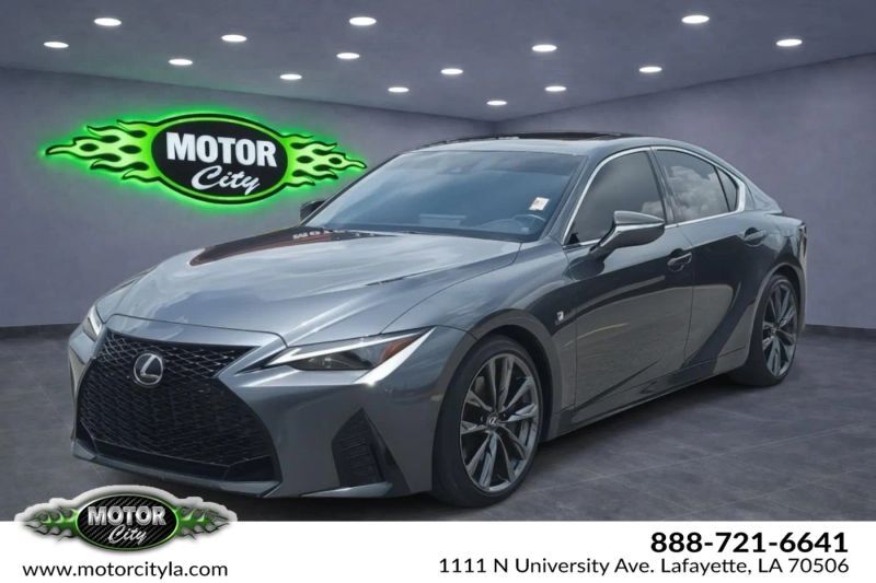 2023 LEXUS IS