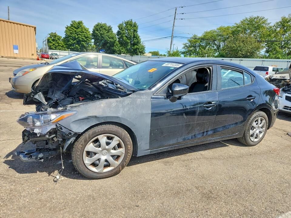 2016 MAZDA Mazda3