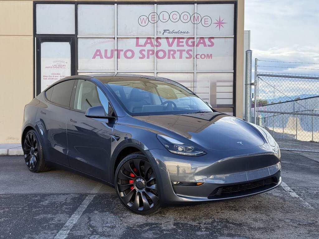 2023 TESLA Model Y