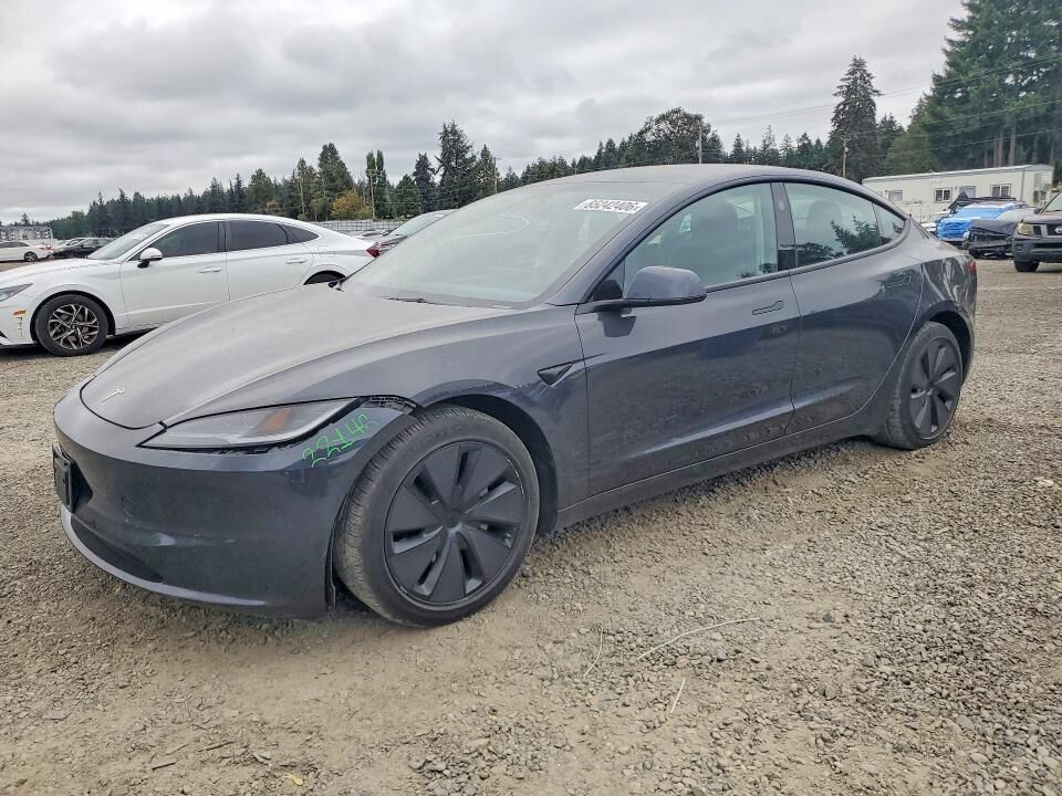 2024 TESLA Model 3