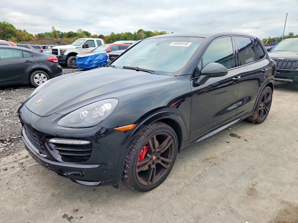 2013 PORSCHE Cayenne