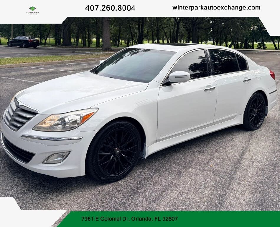 2013 HYUNDAI Genesis