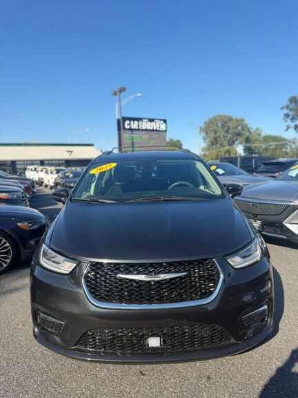 2022 CHRYSLER Pacifica