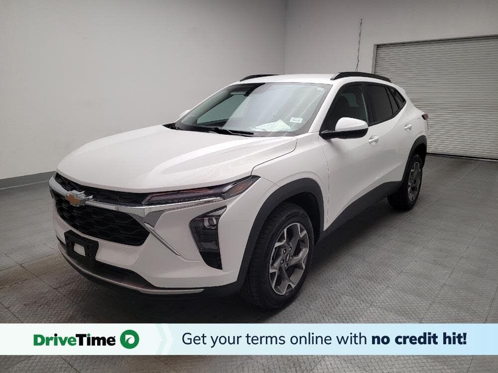 2025 CHEVROLET Trax