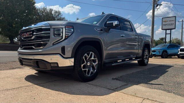 2023 GMC Sierra