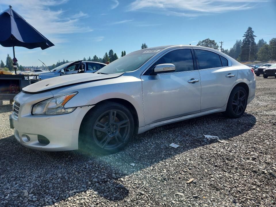 2009 NISSAN Maxima