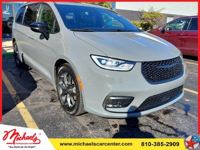 2025 CHRYSLER Pacifica