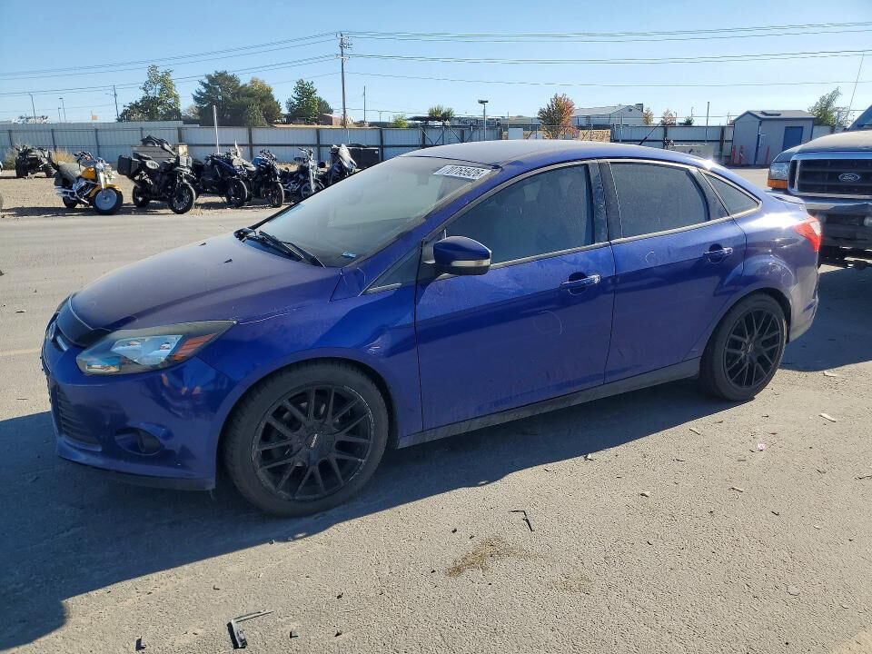 2012 FORD Focus