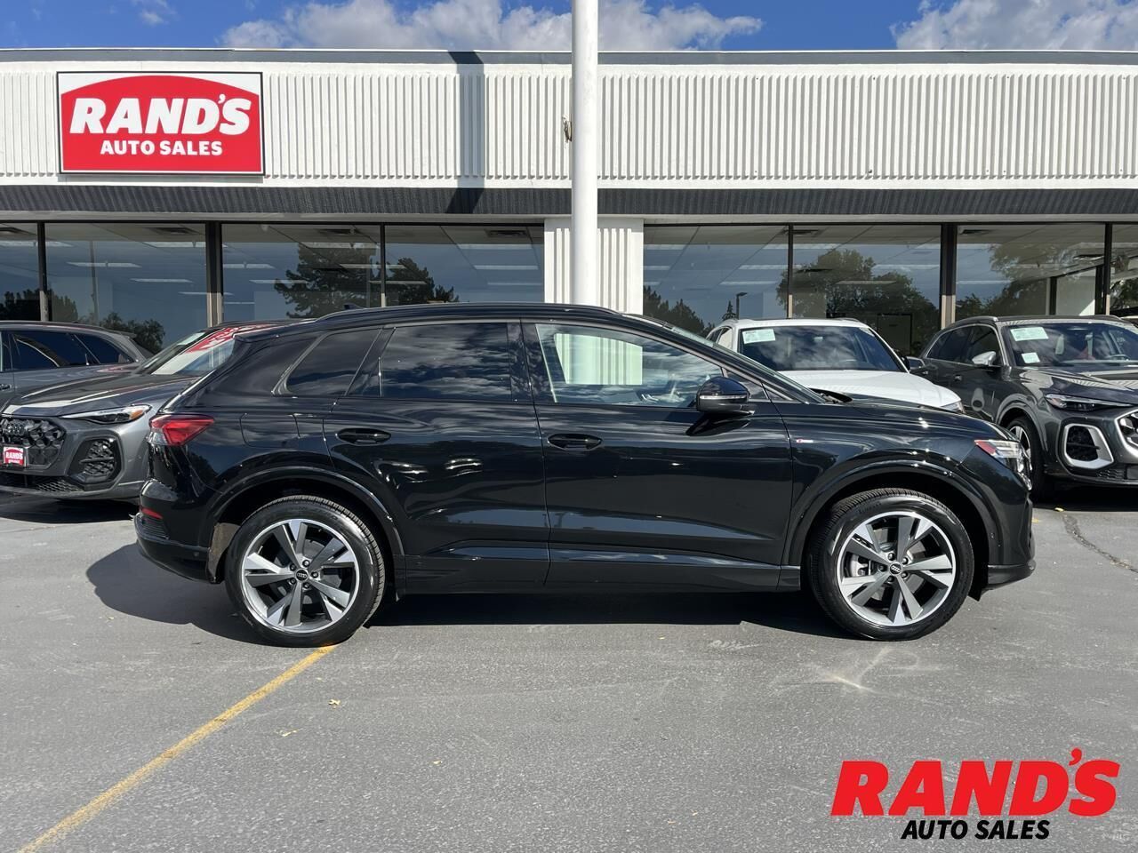 2024 AUDI Q4