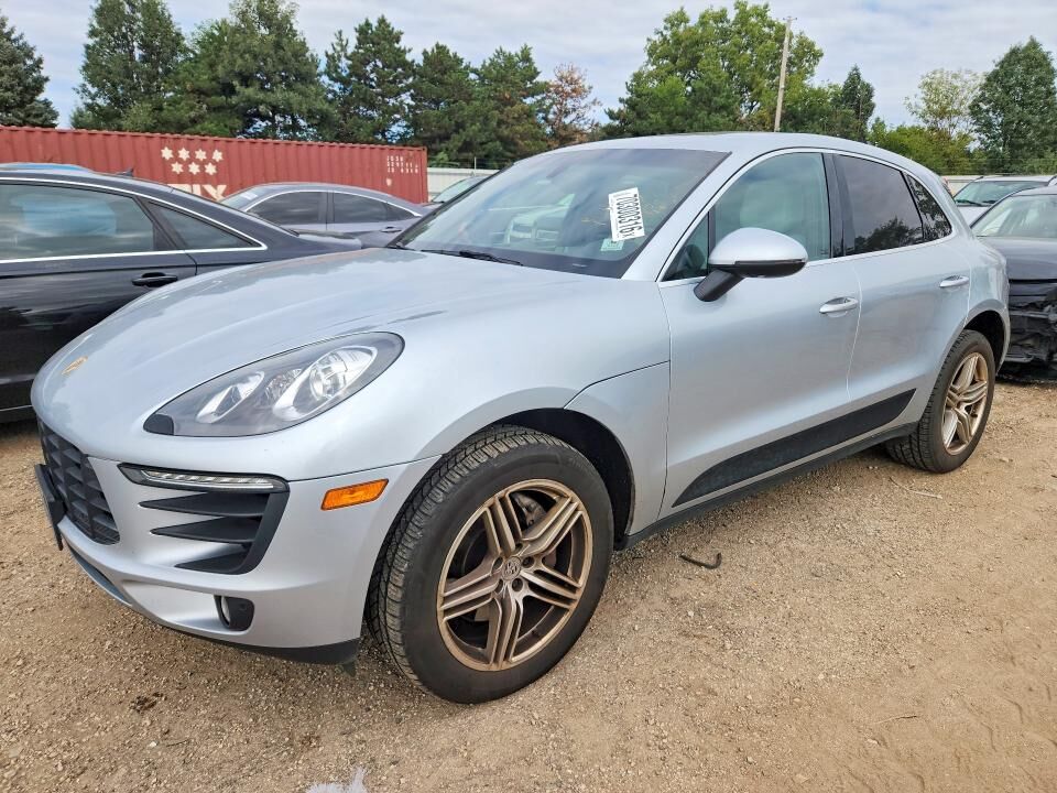 2015 PORSCHE Macan