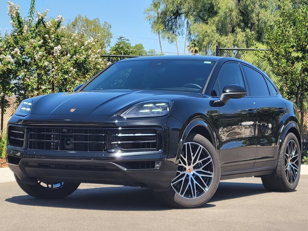 2026 PORSCHE Cayenne
