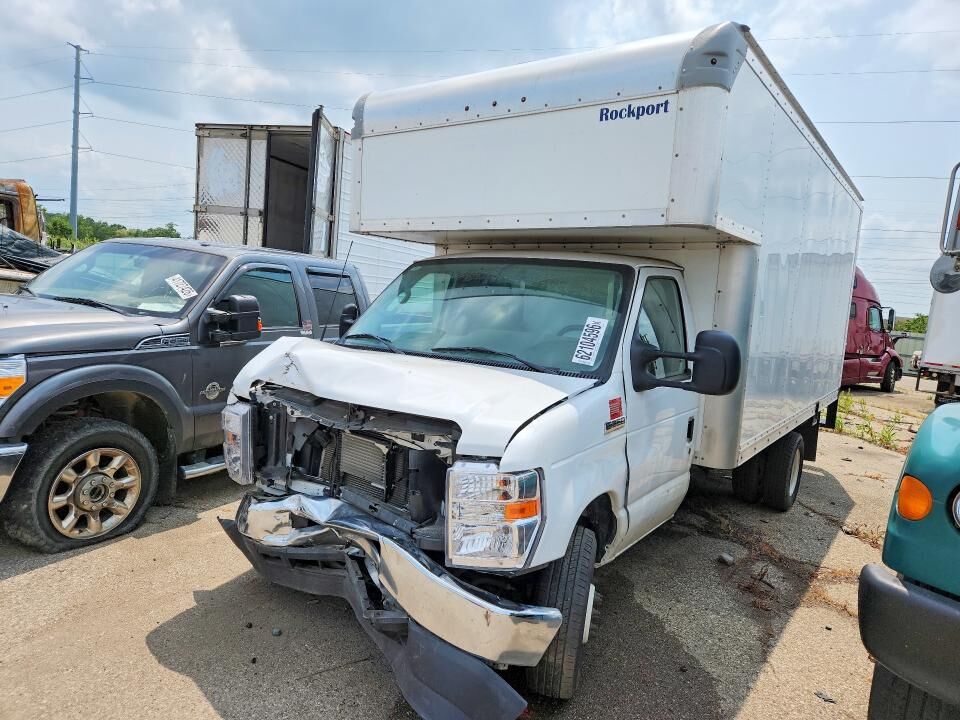 2025 FORD E-350