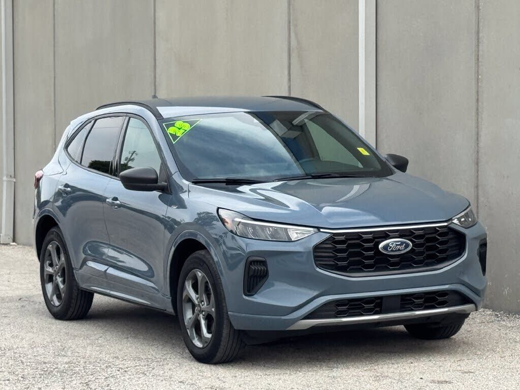 2023 FORD Escape